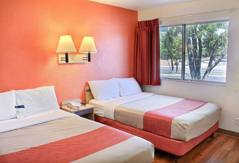 Номер Deluxe, Motel 6 Atascadero, Ca