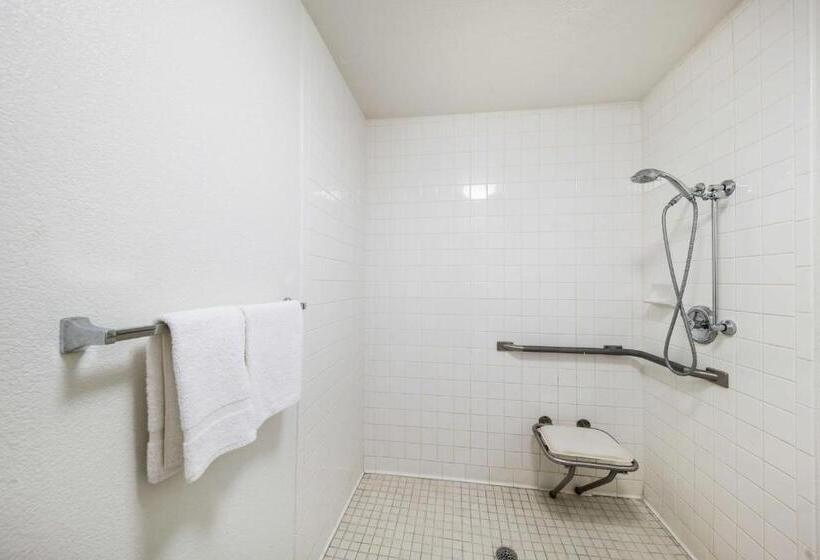 Номер Стандарт Адаптированный для Инвалидов, Motel 6 Greenville, Tx