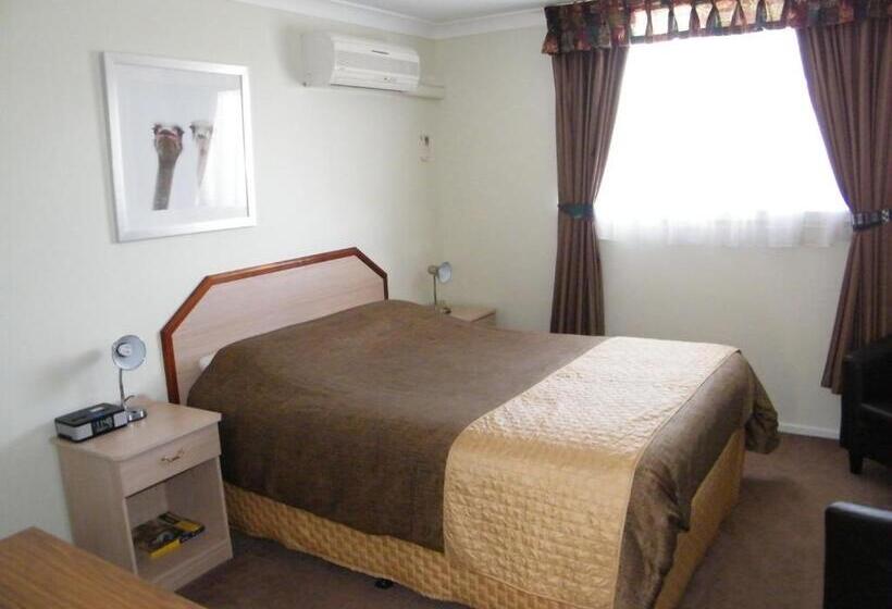 수피리어 룸, Clansman Motel
