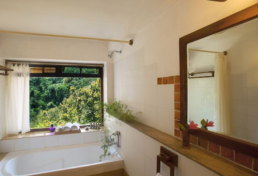 Люкс, Kurumba Village Resort – Nature Resorts, Nilgiris, India