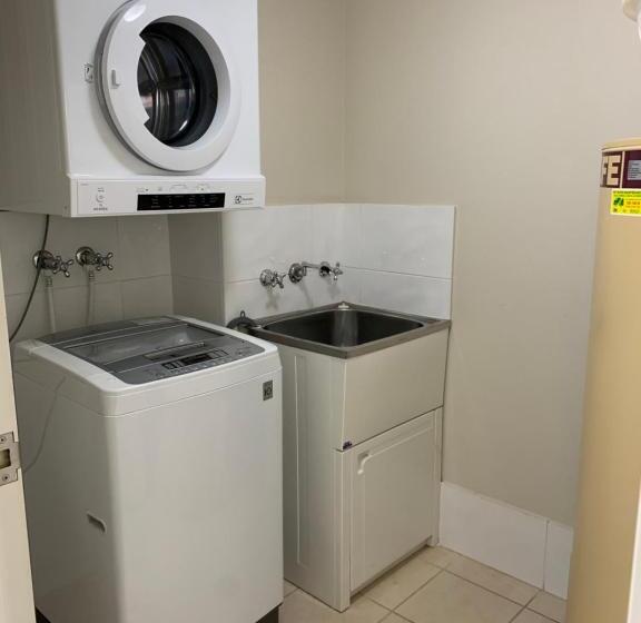 2 베드룸 인테리어 아파트, Northpoint Apartments