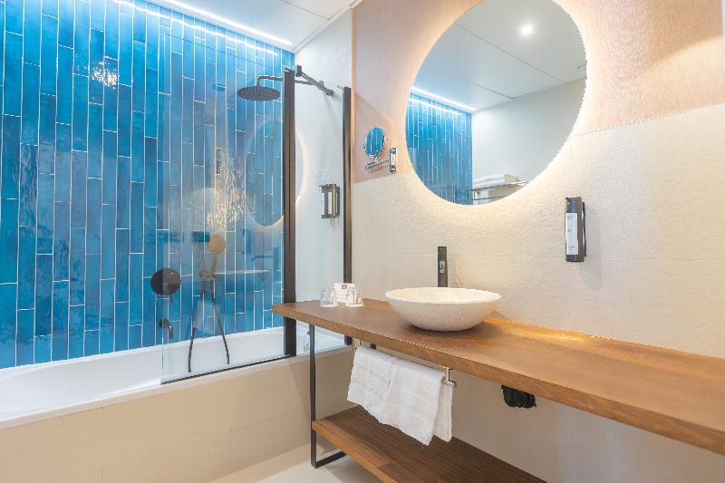 اتاق استاندارد سه نفره, Soho Boutique Cadiz