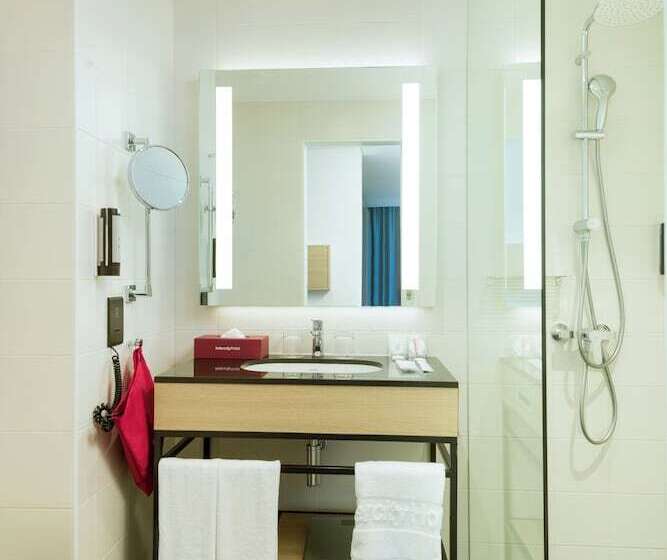 Люкс, Intercityhotel Muscat