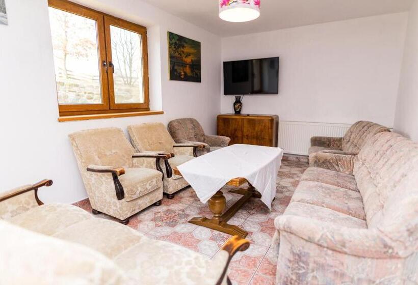 Трехместный Номер Стандарт с Балконом, Wypoczynek Na Kaszubach Przy Jeziorach I Lasach
