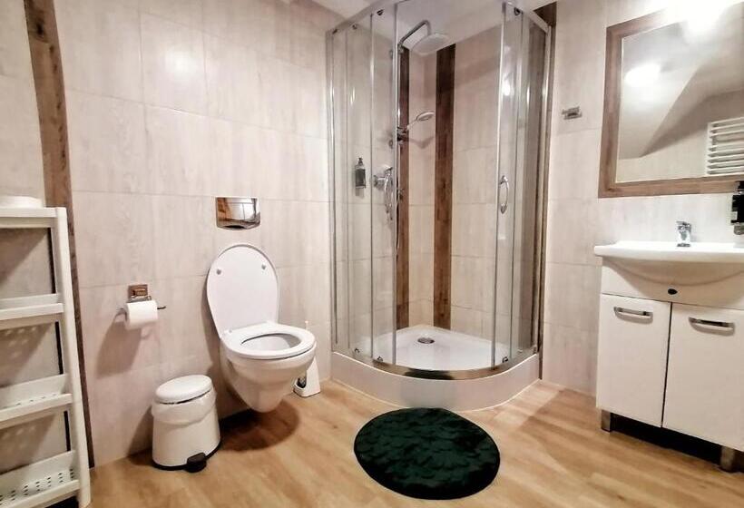 سوئیت با بالکن, Pokoje I Domki Na Szlaku