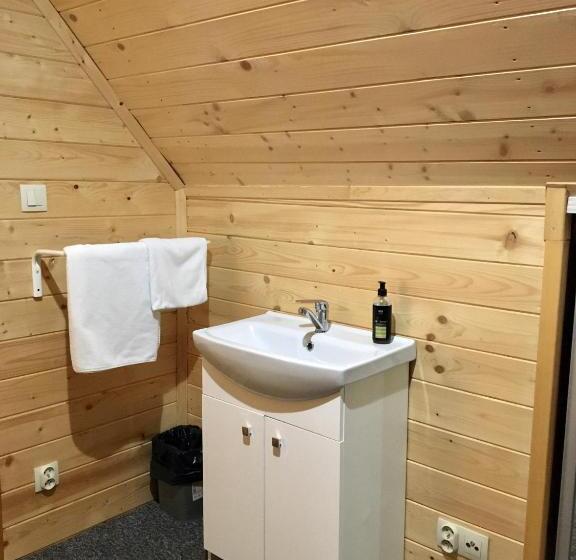 Economy Quadruple Room, Pokoje I Domki Na Szlaku