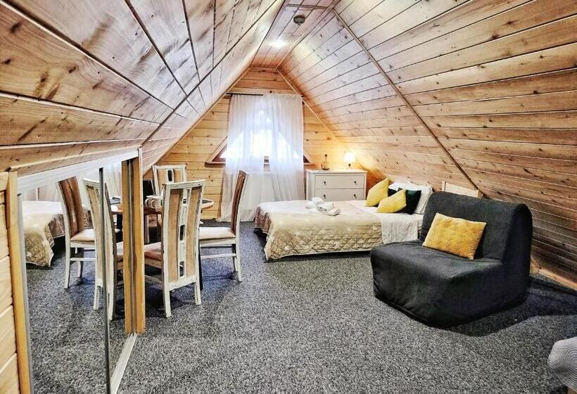 Economy Quadruple Room, Pokoje I Domki Na Szlaku