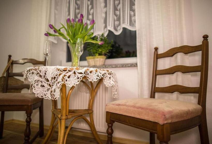 Люкс с Балконом, Agroturystyka Sikorki