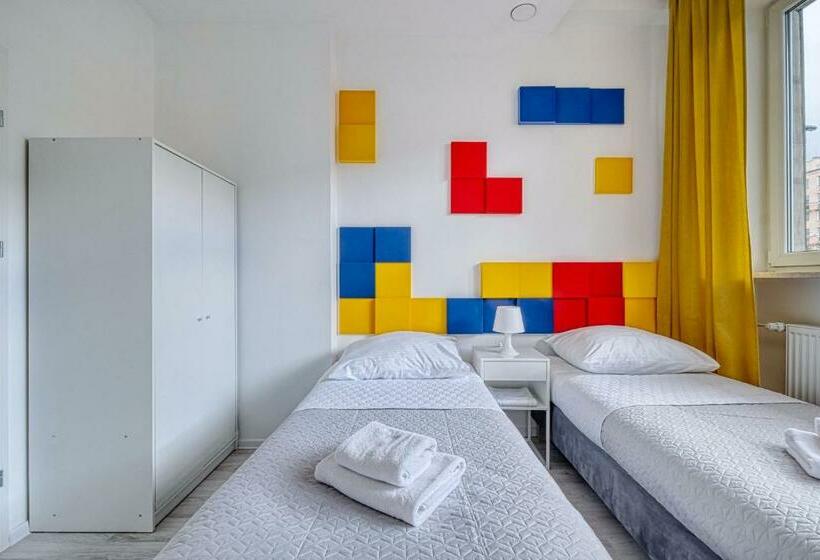 اتاق استاندارد با سرویس بهداشتی مشترک, Level Rooms