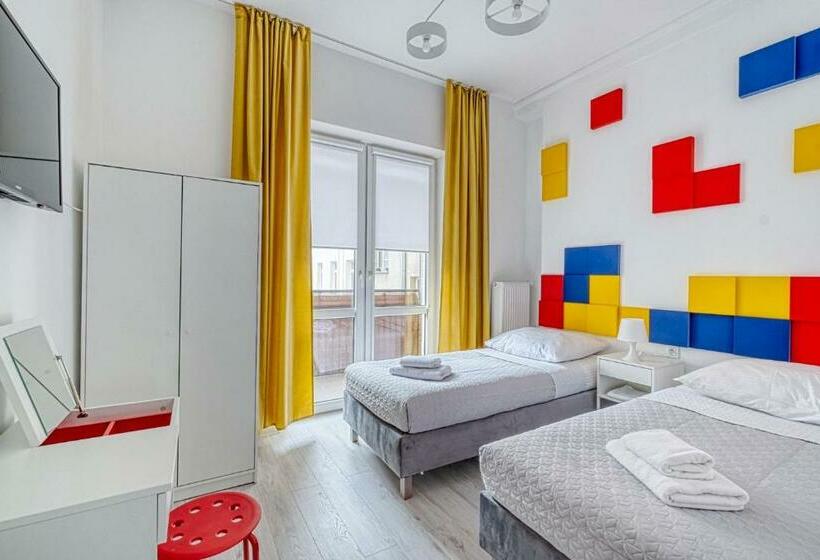 اتاق استاندارد با سرویس بهداشتی مشترک, Level Rooms