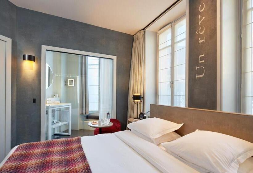 デラックスルーム, Le Pavillon Des Lettres