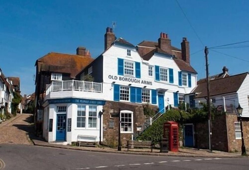 标准间, Old Borough Arms