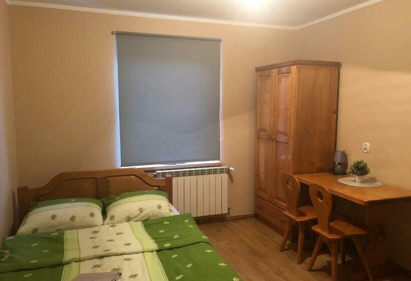Номер Стандарт, Pokoje U Moniki
