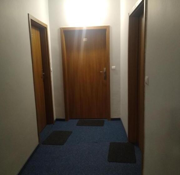 Четырехместный Номер Стандарт, Zajazd Eljan Centrum Noclegowe