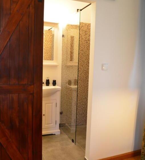 آپارتمان 1 خوابه, Apartamenty W Dworku Cheval