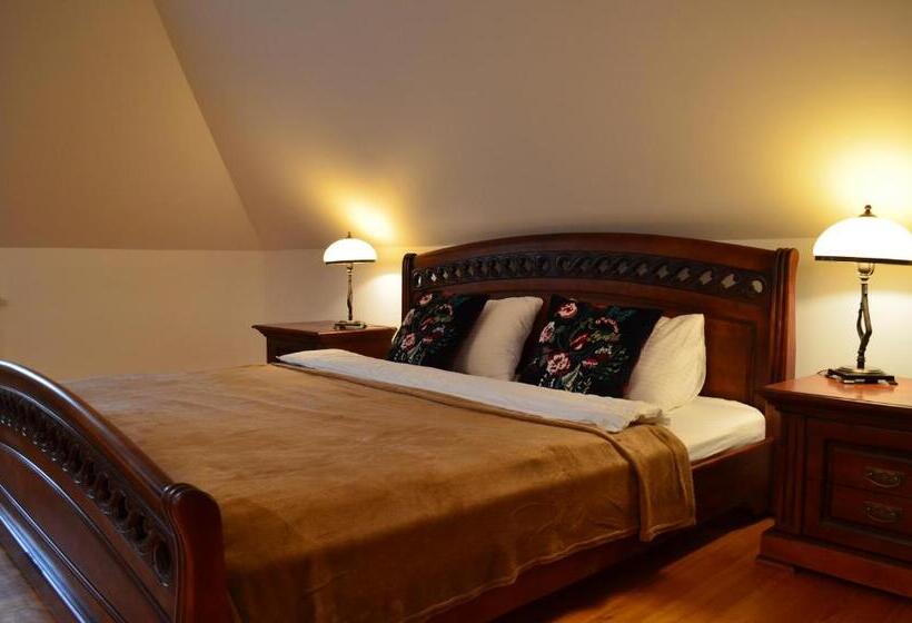آپارتمان لوکس 1 خوابه, Apartamenty W Dworku Cheval
