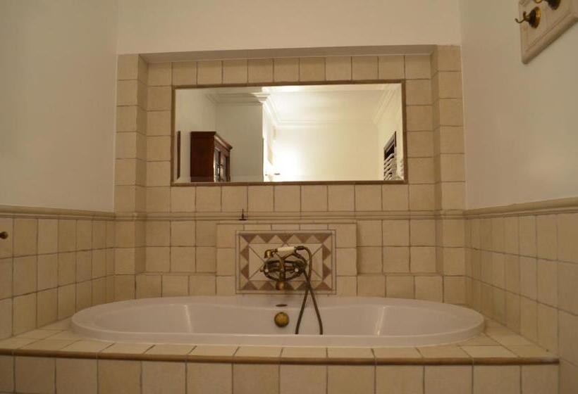 آپارتمان سوپریور 1 خوابه, Apartamenty W Dworku Cheval