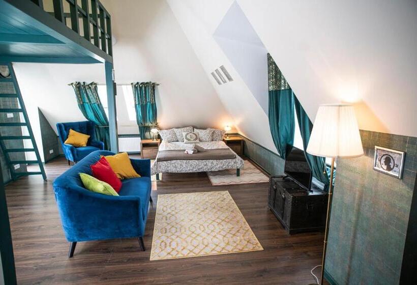 Apartamento 1 Dormitório, Hostel Night O Clock   Restauracja, Parking I Darmowa Siłownia