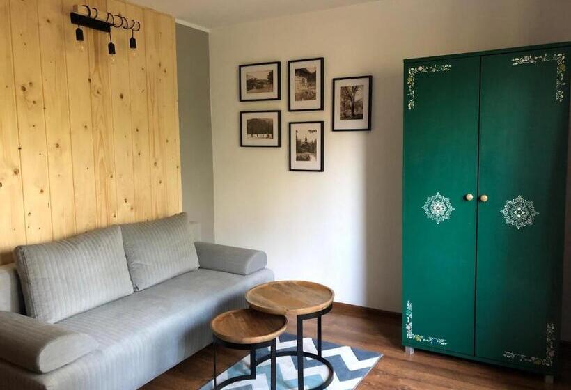 اتاق استاندارد چهارنفره با بالکن, Niech To Szlak B&b