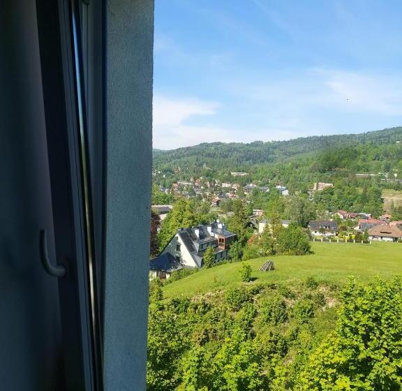 اتاق استاندارد با چشم‌انداز کوهستان, Niech To Szlak B&b