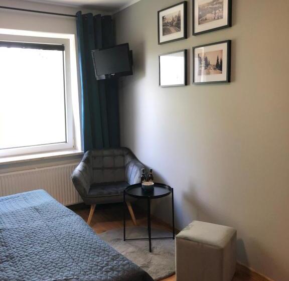اتاق استاندارد با چشم‌انداز کوهستان, Niech To Szlak B&b