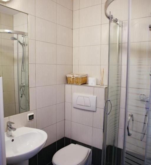 اتاق عادی, Niech To Szlak B&b