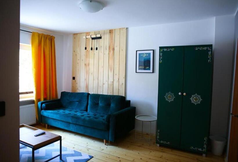 استودیوی استاندارد, Niech To Szlak B&b