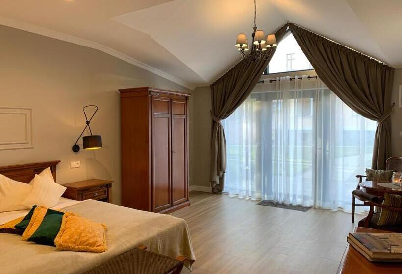 اتاق استاندارد, Oasis Resort & Spa
