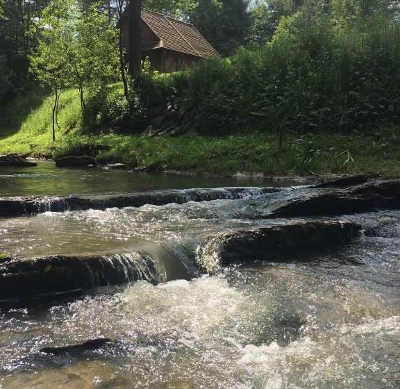 3 Bedroom Suite, Zagroda Berezanka