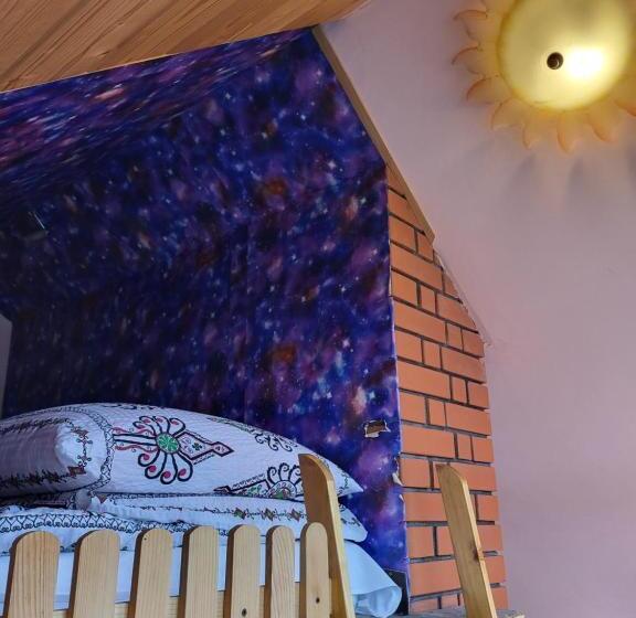 Полулюкс, Apartamenty I Pokoje Gościnne Nowita