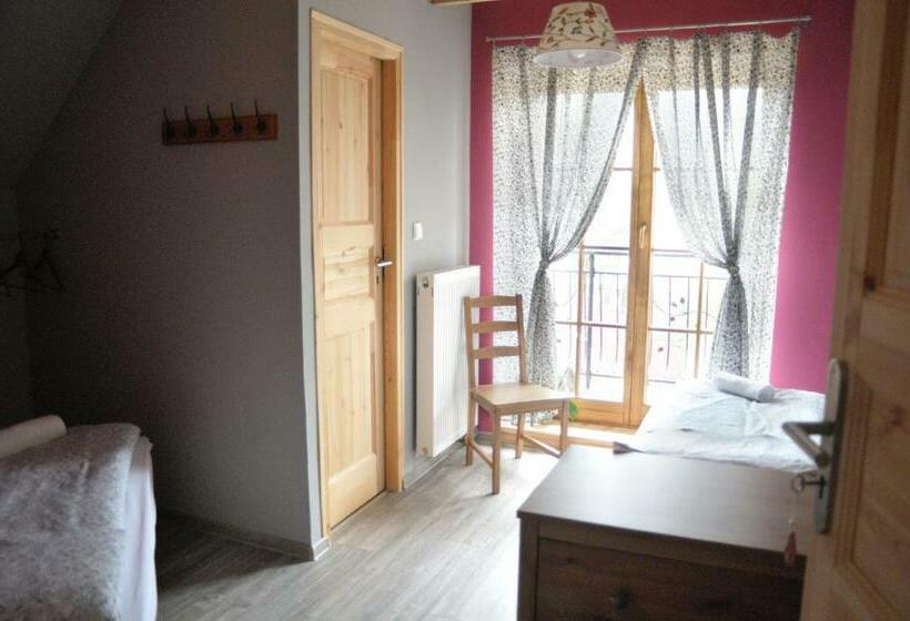 اتاق استاندارد با چشم‌انداز کوهستان, Babie Lato Bed&breakfast