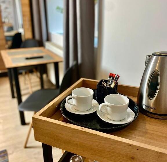 Номер Стандарт, Old Tree Home & Restaurant