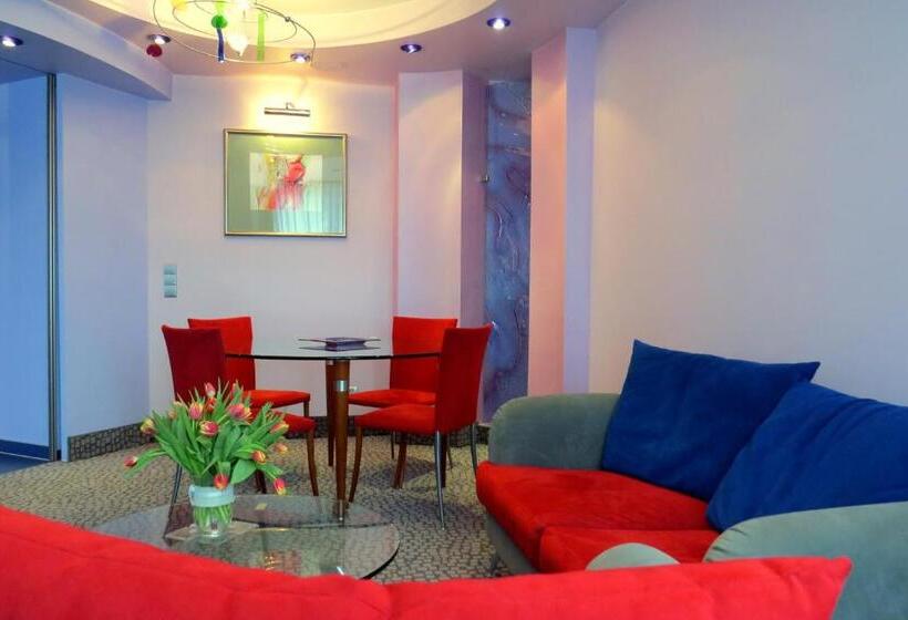 سوییت, Solina Resort & Spa