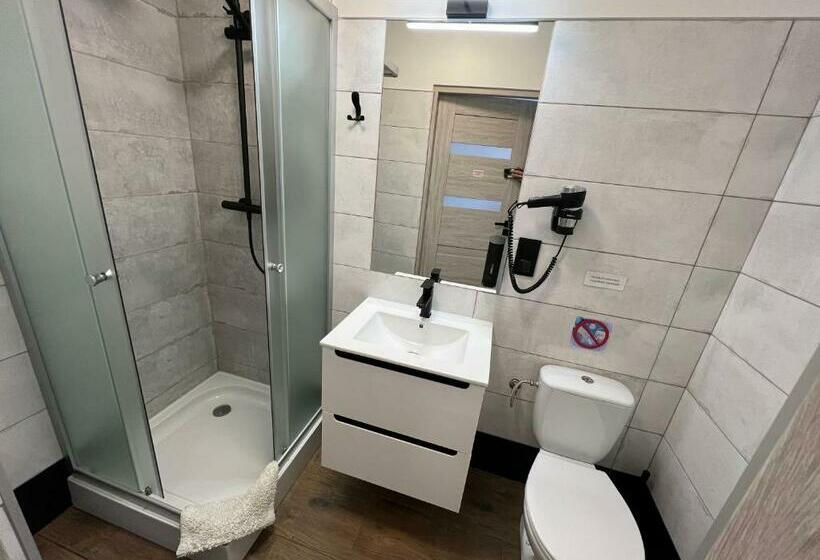 اتاق استاندارد, Pod Gromadzyniem Resort