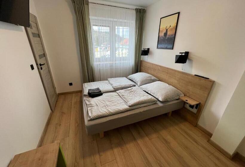 اتاق استاندارد, Pod Gromadzyniem Resort