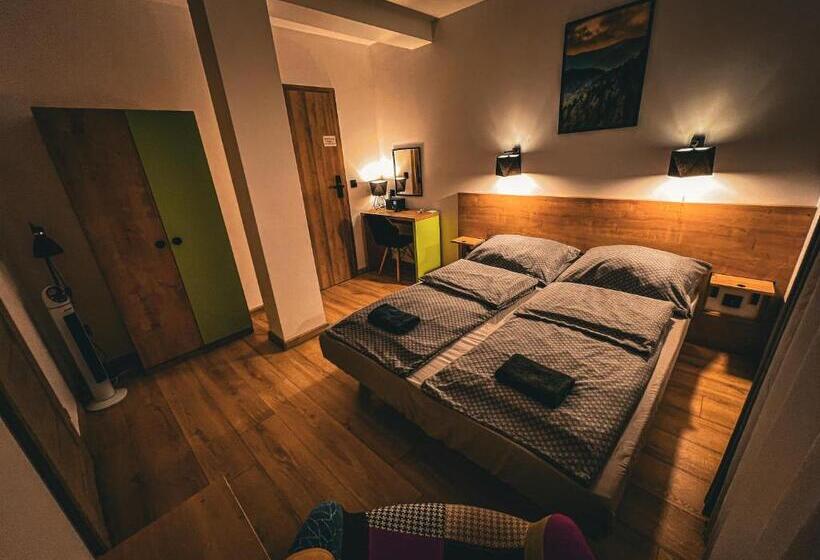 اتاق استاندارد, Pod Gromadzyniem Resort