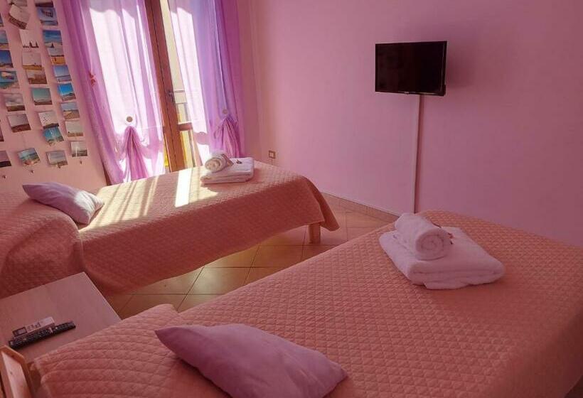 اتاق استاندارد با بالکن, Ferula Loft