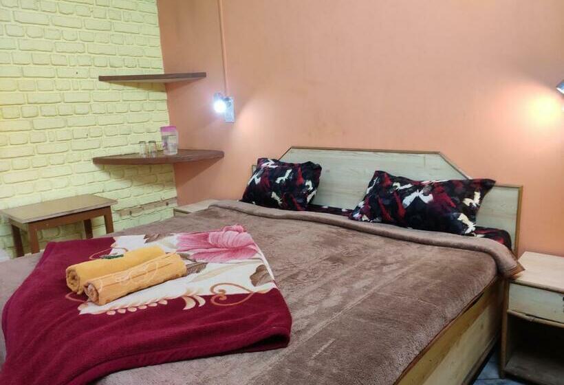 이코노미 룸, Shree Guest House