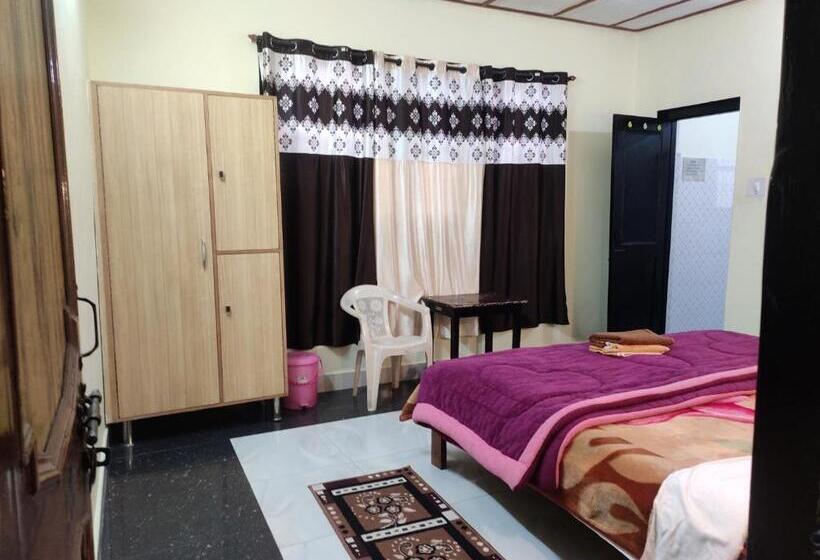 스탠다드 룸, Shree Guest House