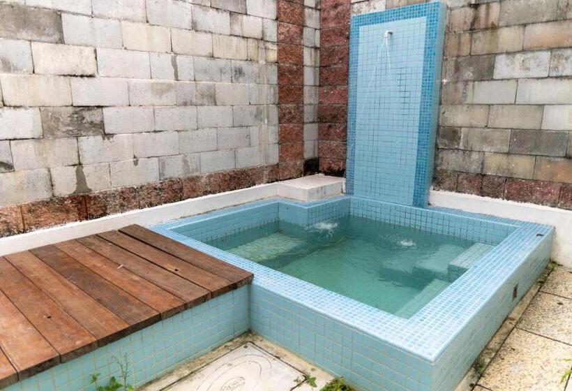 Семейный Номер, The Kandu Resort