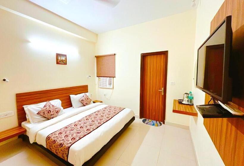 Quarto Deluxe, Ganga Ashoka Hotel Rishikesh