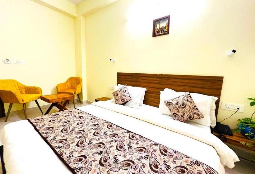 Quarto Deluxe, Ganga Ashoka Hotel Rishikesh