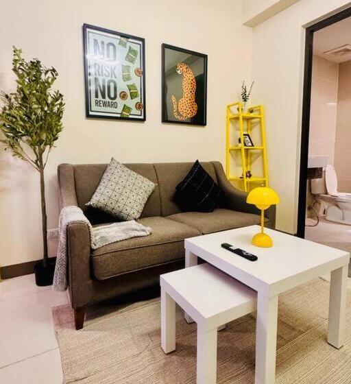 침실 1개 풀장 전망 아파트, One Uptown Residences Bgc