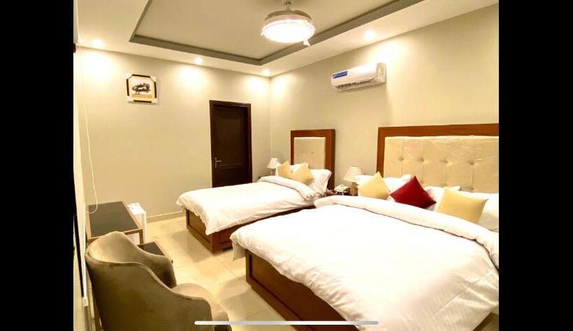 اتاق اجرایی سه نفره, Grand Luxury Hotel Multan