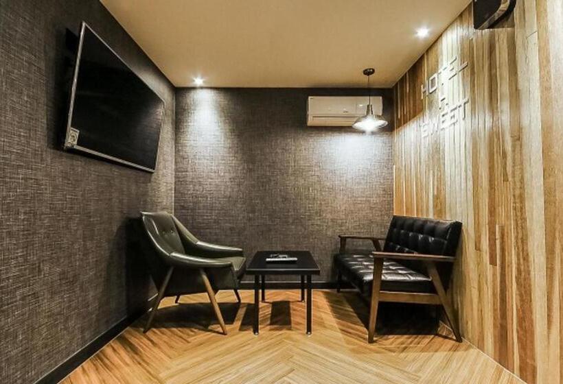 Family Suite, The Sweet