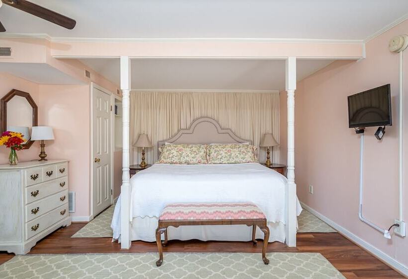 Люкс, Cedars Of Williamsburg Bed & Breakfast