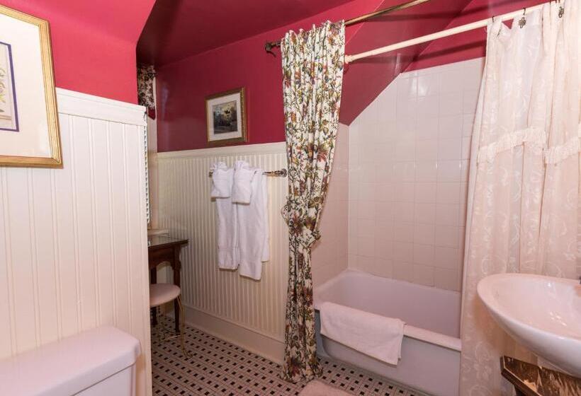 Люкс Кровать Кинг, Cedars Of Williamsburg Bed & Breakfast