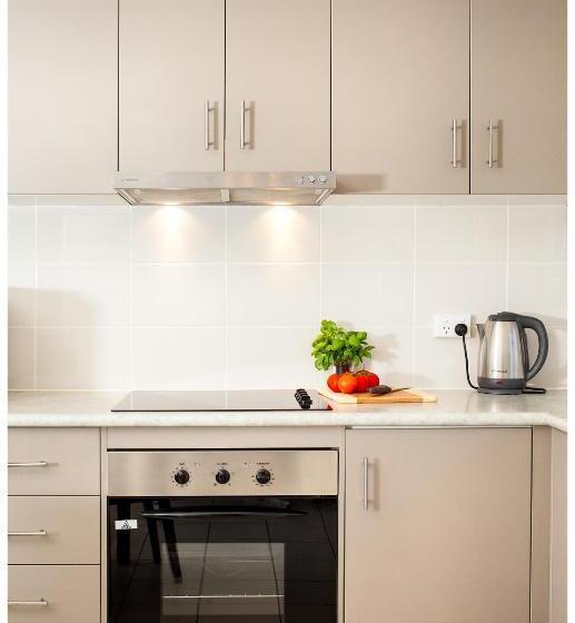 Апартаменты Премиум 1 Спальня, Clifton Sands Holiday Apartments