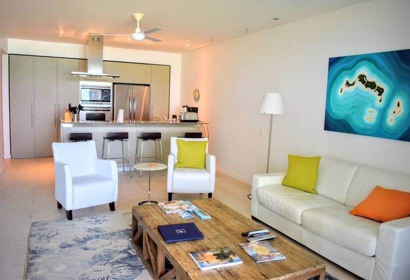 سوییت با چشم‌انداز دریا, Le Vele Resort