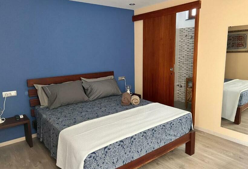 اتاق استاندارد با چشم‌انداز استخر, Orietta Residencial
